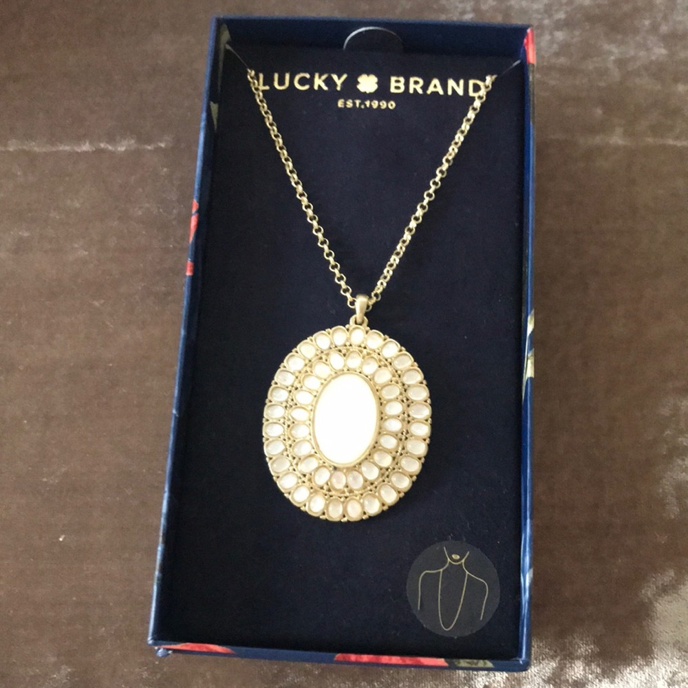 Lucky brand necklace gold chain w/white medallion